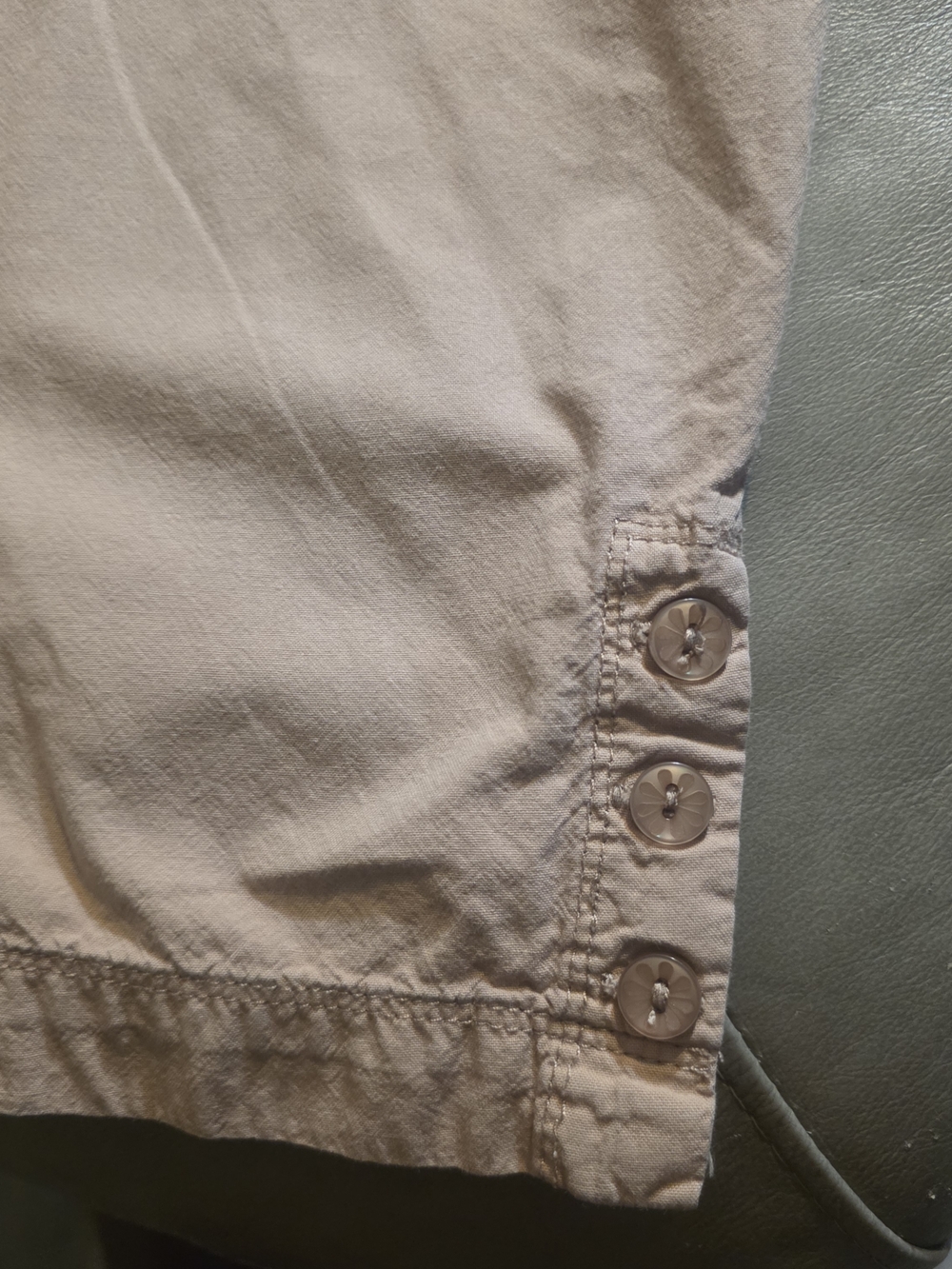 Gloria Vanderbilt Tan Drawstring Cargo Capris - Picture 4 of 9